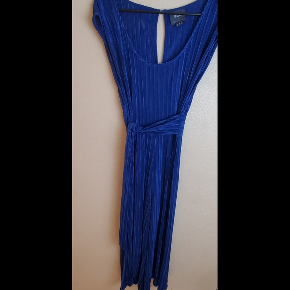 Maeve Anthropologie Blue Sleeveless Velvet Wide Leg Pleated Jumpsuit Pantsuit - Picture 4 of 9